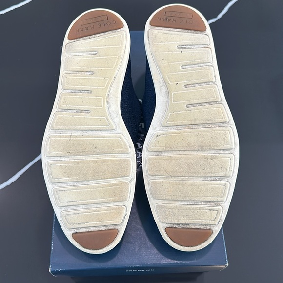 Cole Haan Navy Blue knit wingtip in good condition. - Picture 6 of 9